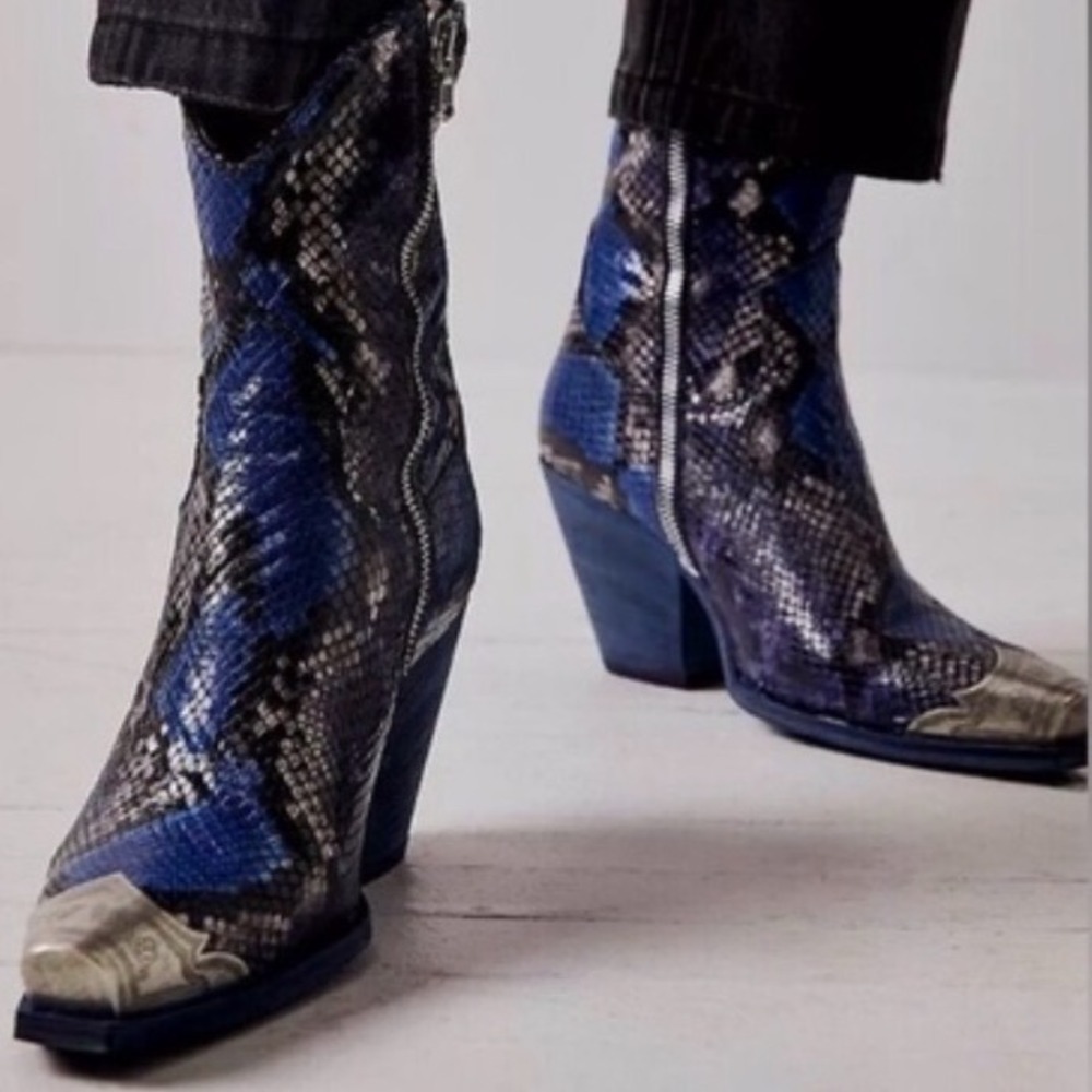 Free People Brayden Blue Snake Western Boots Leather Metal Toe Ankle Boot EU 41